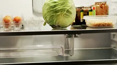 Il trucco della spugna che allunga la freschezza di frutta e verdura